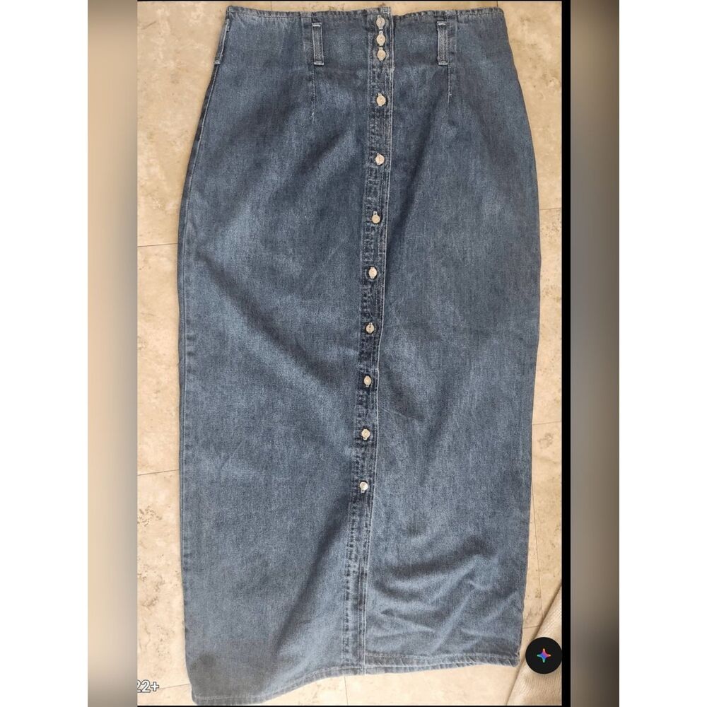 K22 Hunt Club Vintage Button Down Jean Skirt in Medium wash blue denim